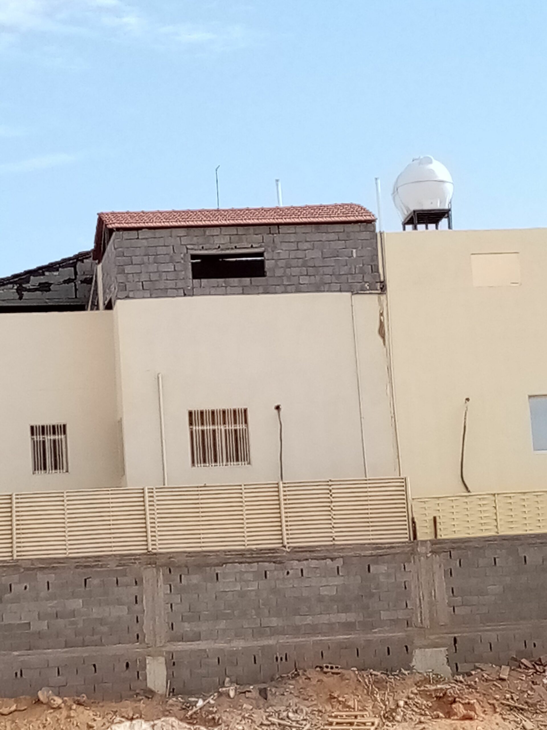 مقاولات عامه و ترميم و بناء ملاحق