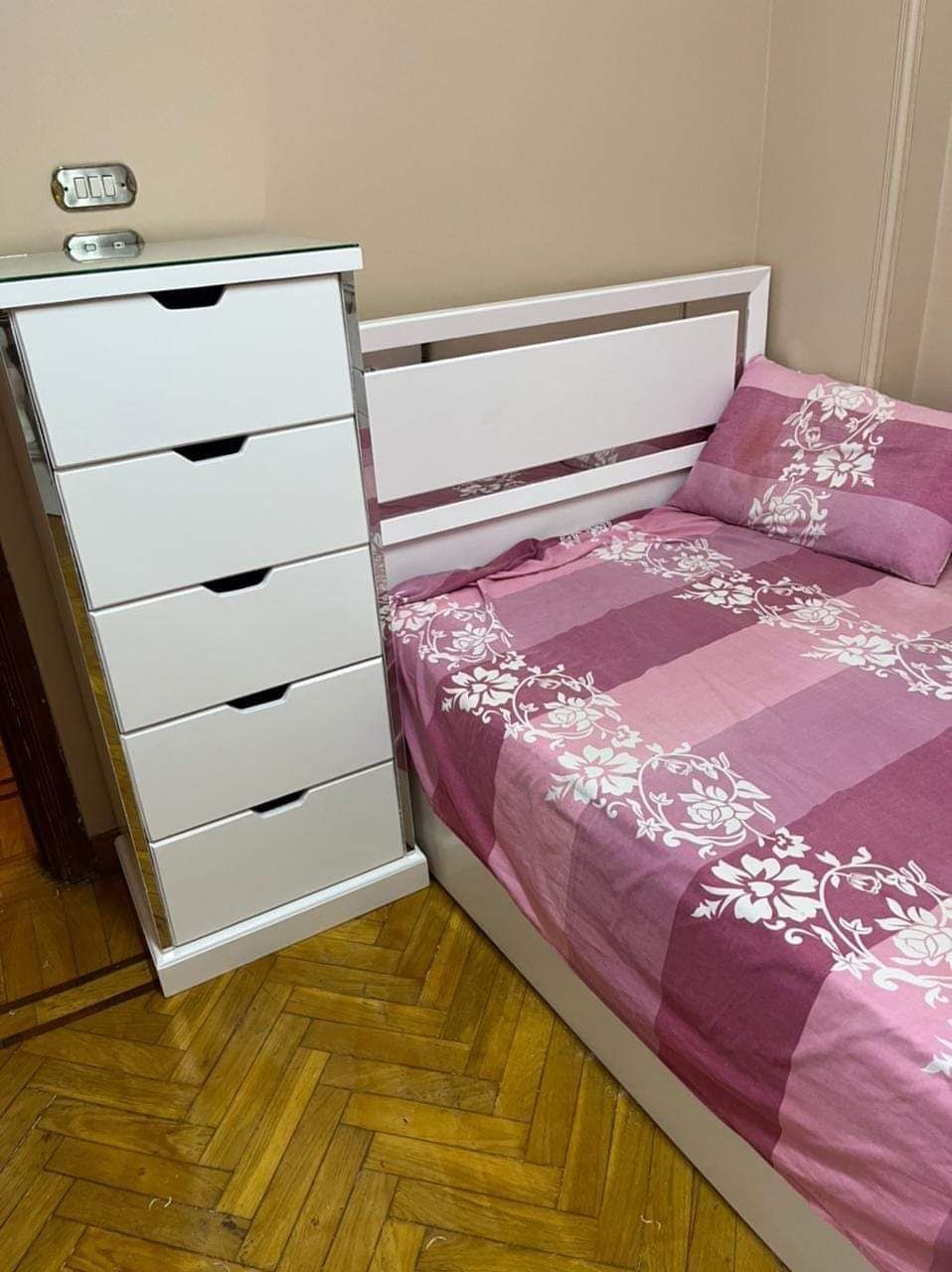 دهان أنواع الخشب ابواب وغرف وديكور ومطبخ ونجار ابواب وغرف وديكور ودهان حديد بوهيا ديكو