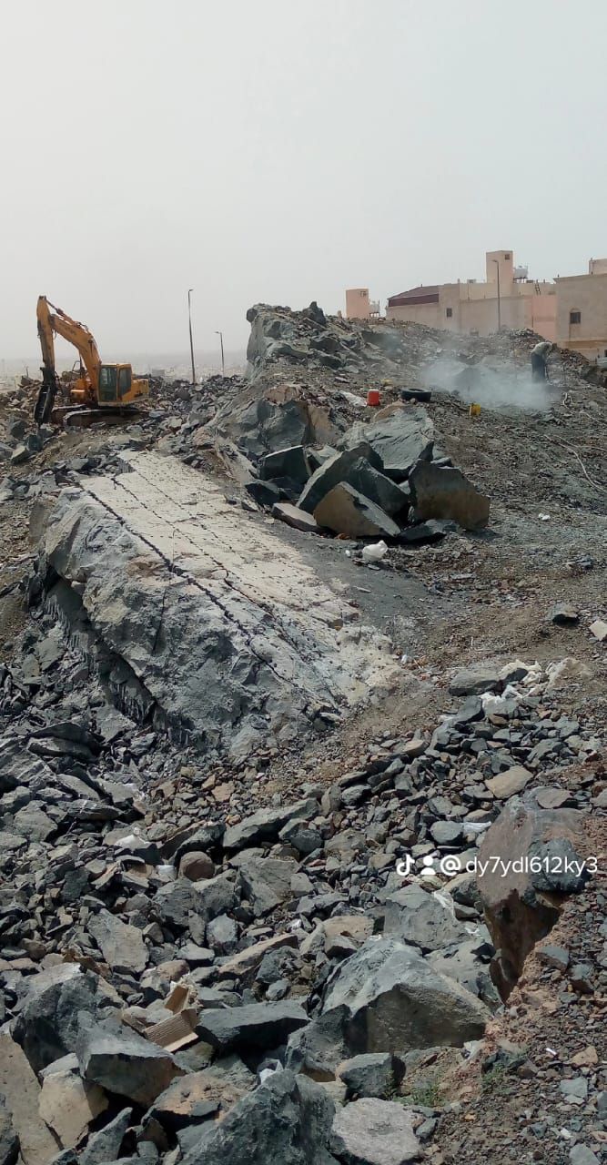 تخريم ومقاول الارضي وبنا الحجر لتوصل
