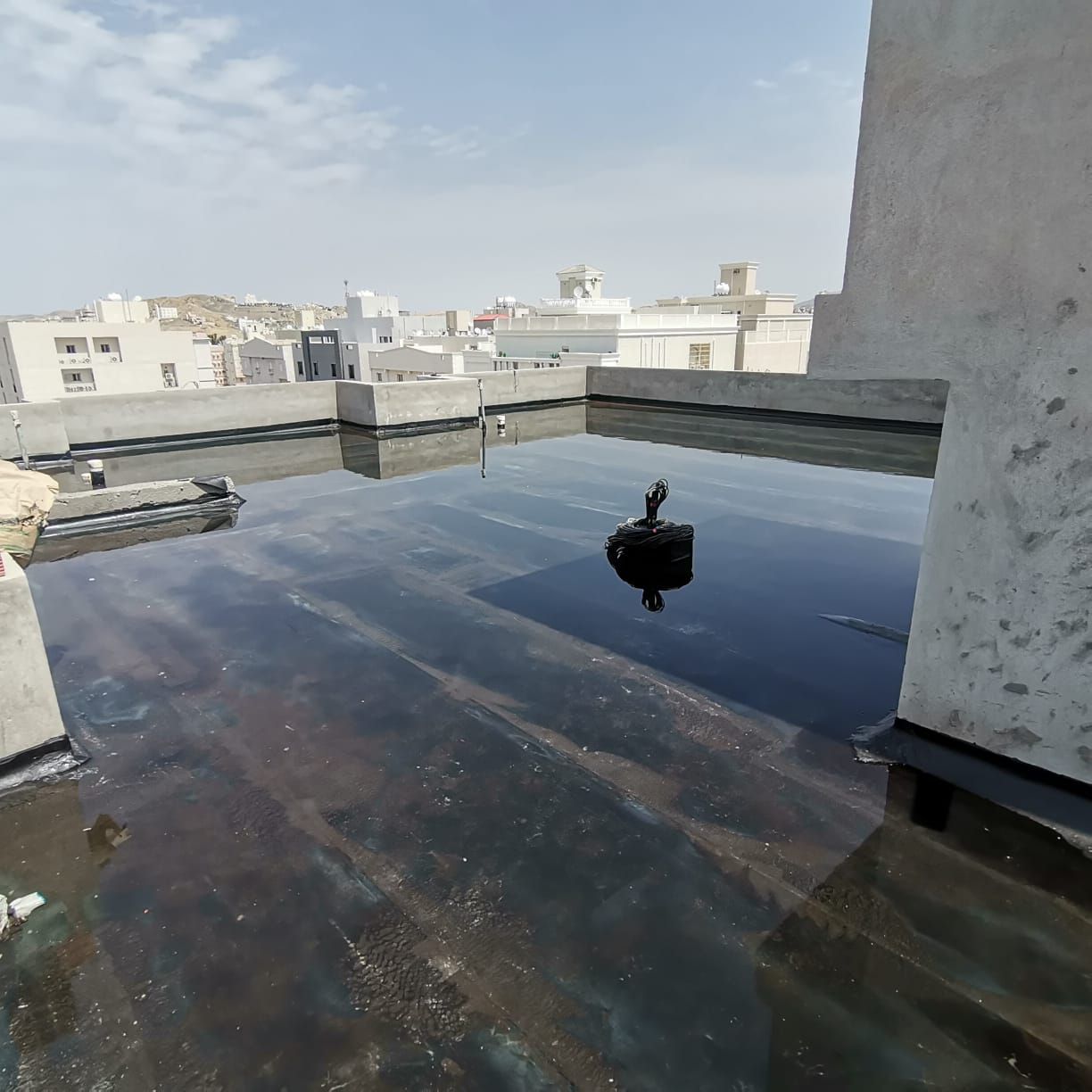 متواجد في مكه المكرمه وجده