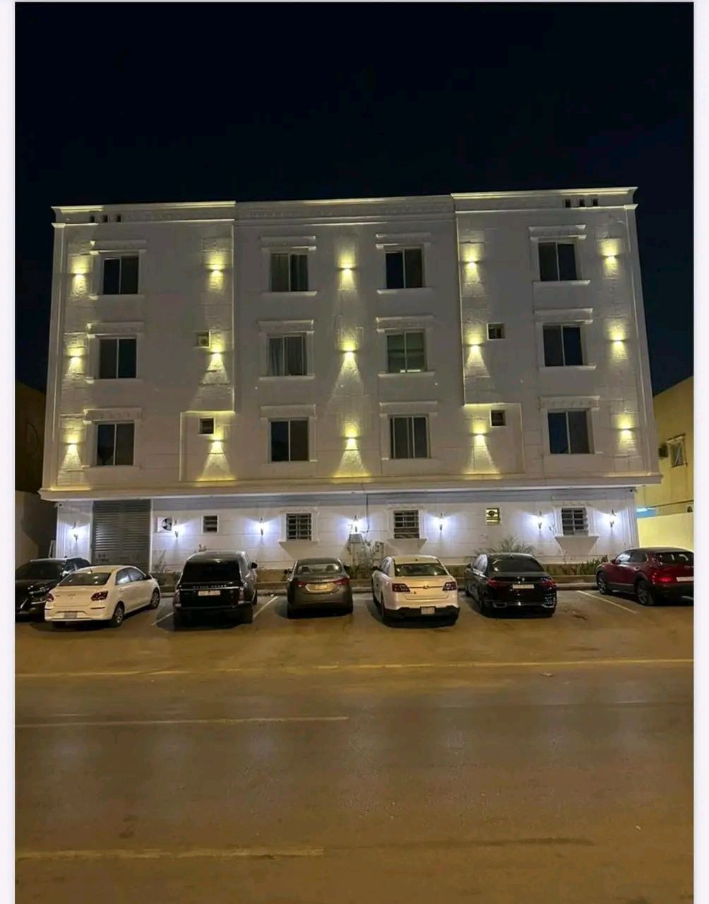 عامل دهانات بالرياض