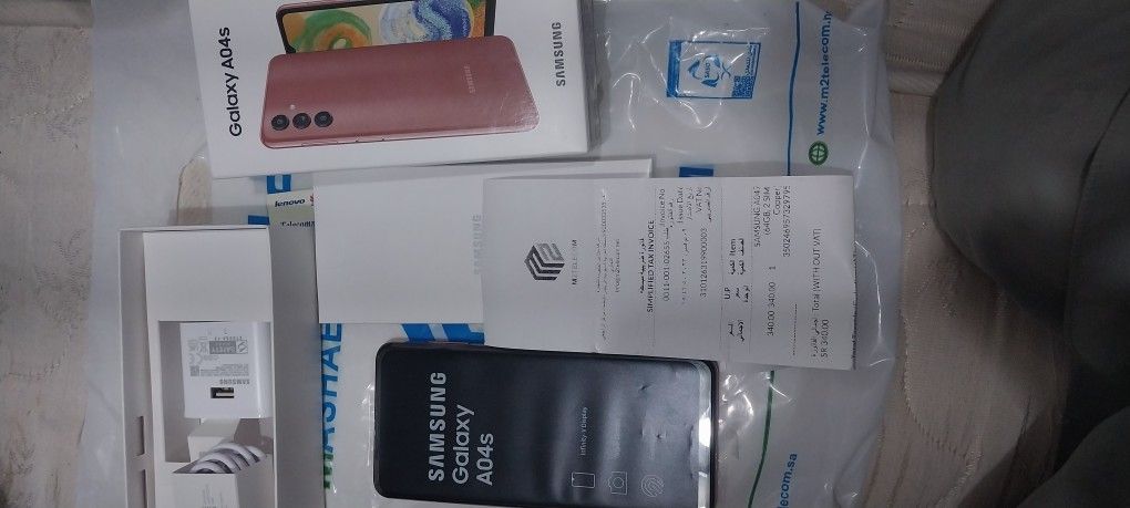 Sumsung a04s new mobile. Not us. Orignol vitname. Sr. 400. 8gb. 64 gb