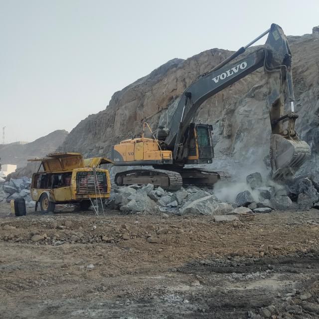 مقاول قص الرضي وتفتيات اصخور وبنا الحجر