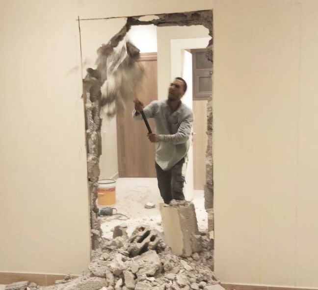 تكسير وترحيل بناء لياسة عمالة تركيب بلاط دهانات