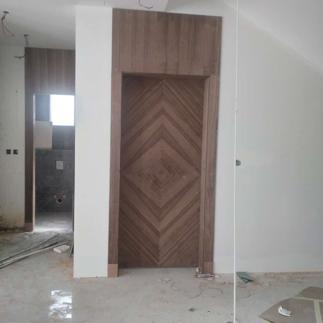 لجميع انواع النجارة الأبواب الخشبية وجميع الديكورات