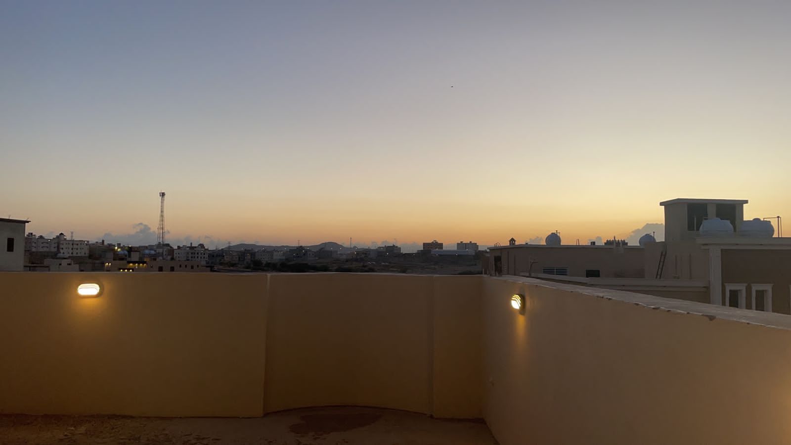 خميس مشيط ،مخطط الثمانيين خلف الجوازات