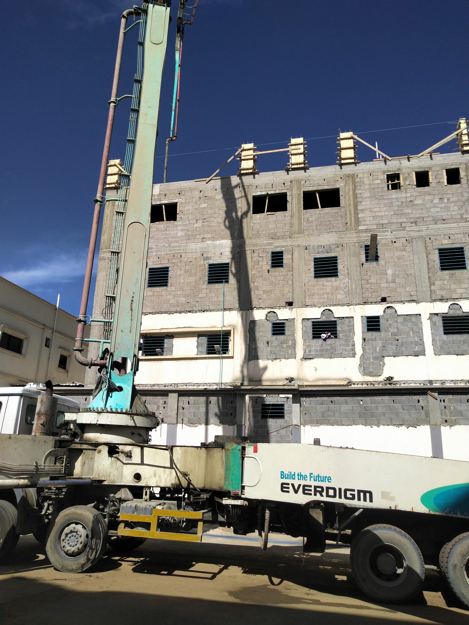 مقاولات عامة بناء عظم ترميم تسليم مفتاح