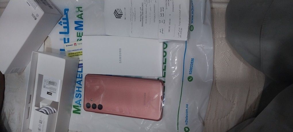 Sumsung a04s new mobile. Not us. Orignol vitname. Sr. 400. 8gb. 64 gb