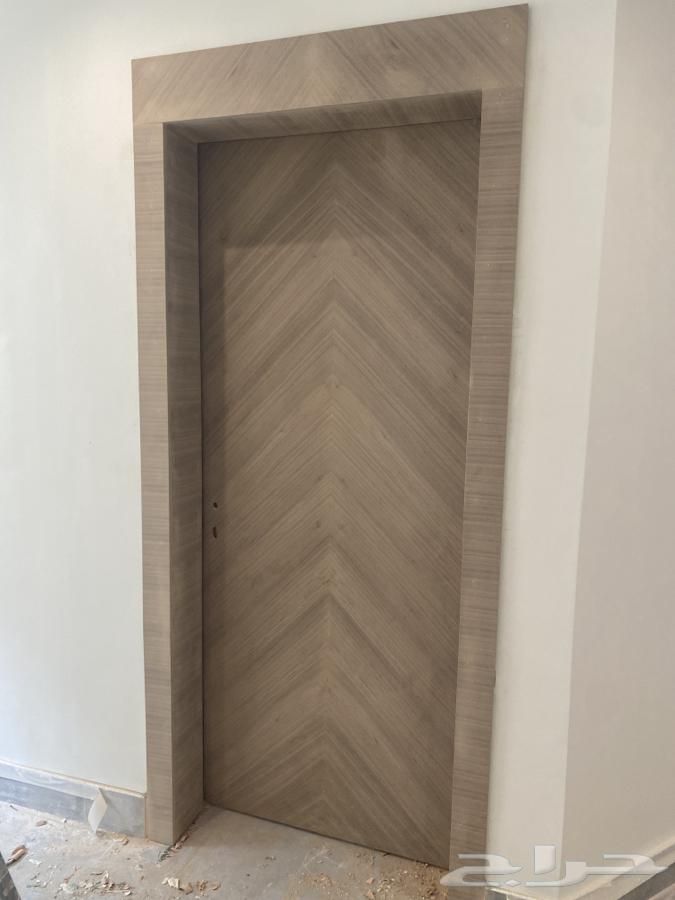 تصنيع وتركيب جميع انواع الأبواب الخشبية وجميع الديكورات بأسعار مميزه ومواصفات جديده للتواصل 0599604790