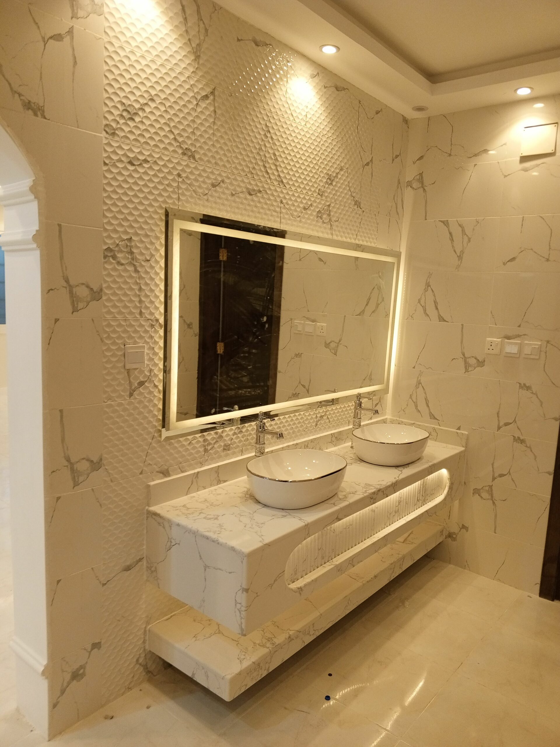 شركة ربوع الجزيره بيور ستون للرخام الصناعي والجران