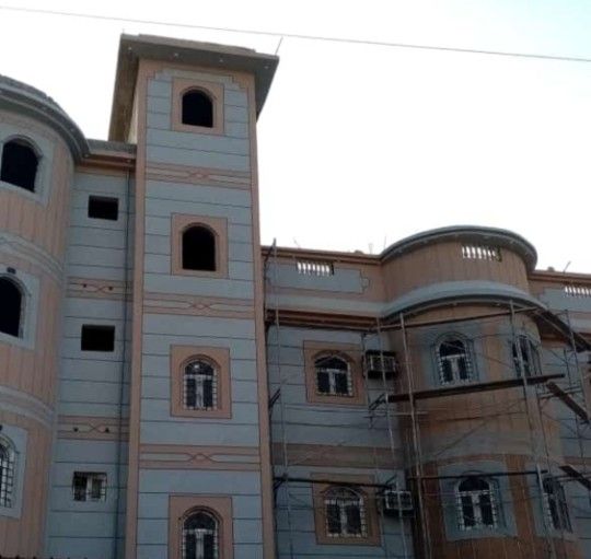 مقاول لياسه ملونه وكسر رخام بجميع الاشكال والتصامي