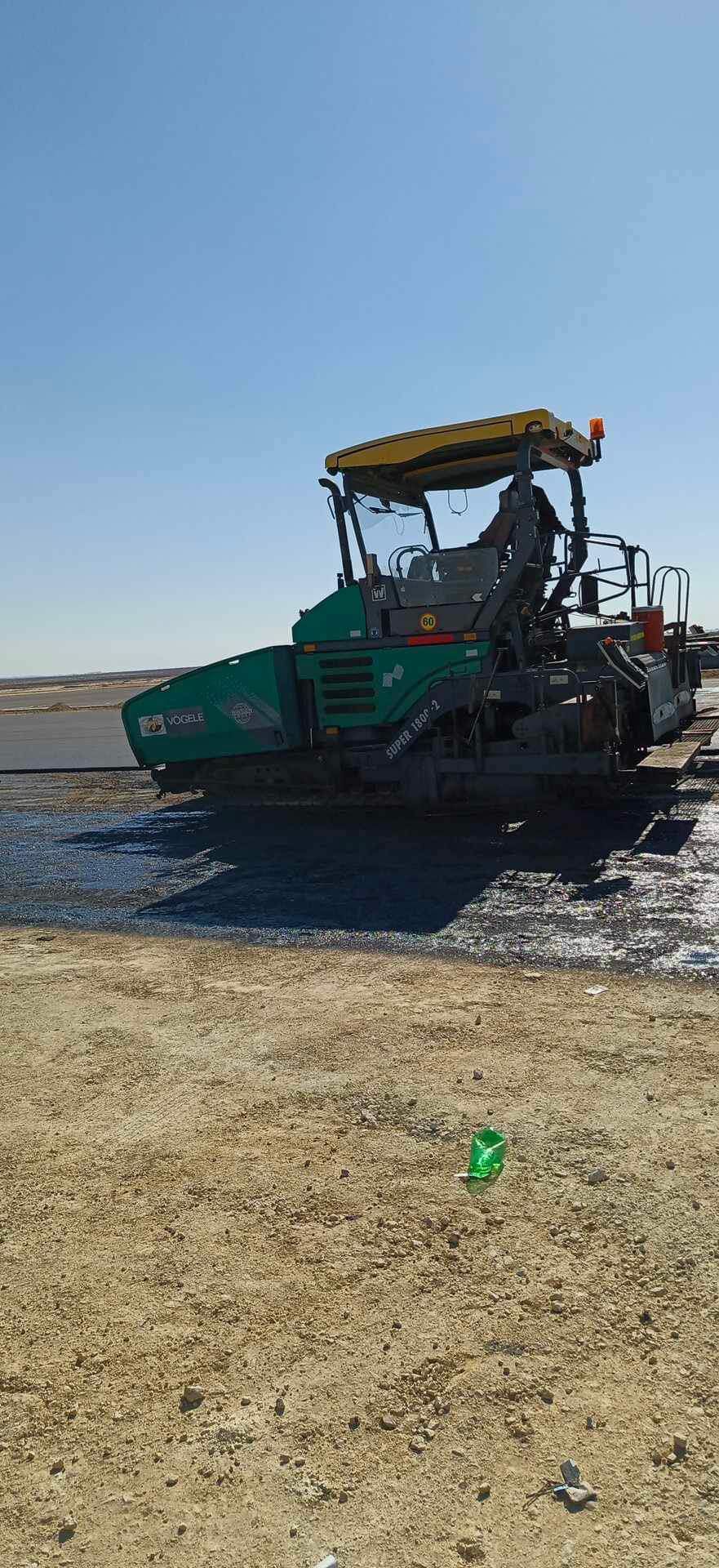 مقاول أسفلت وسفلته