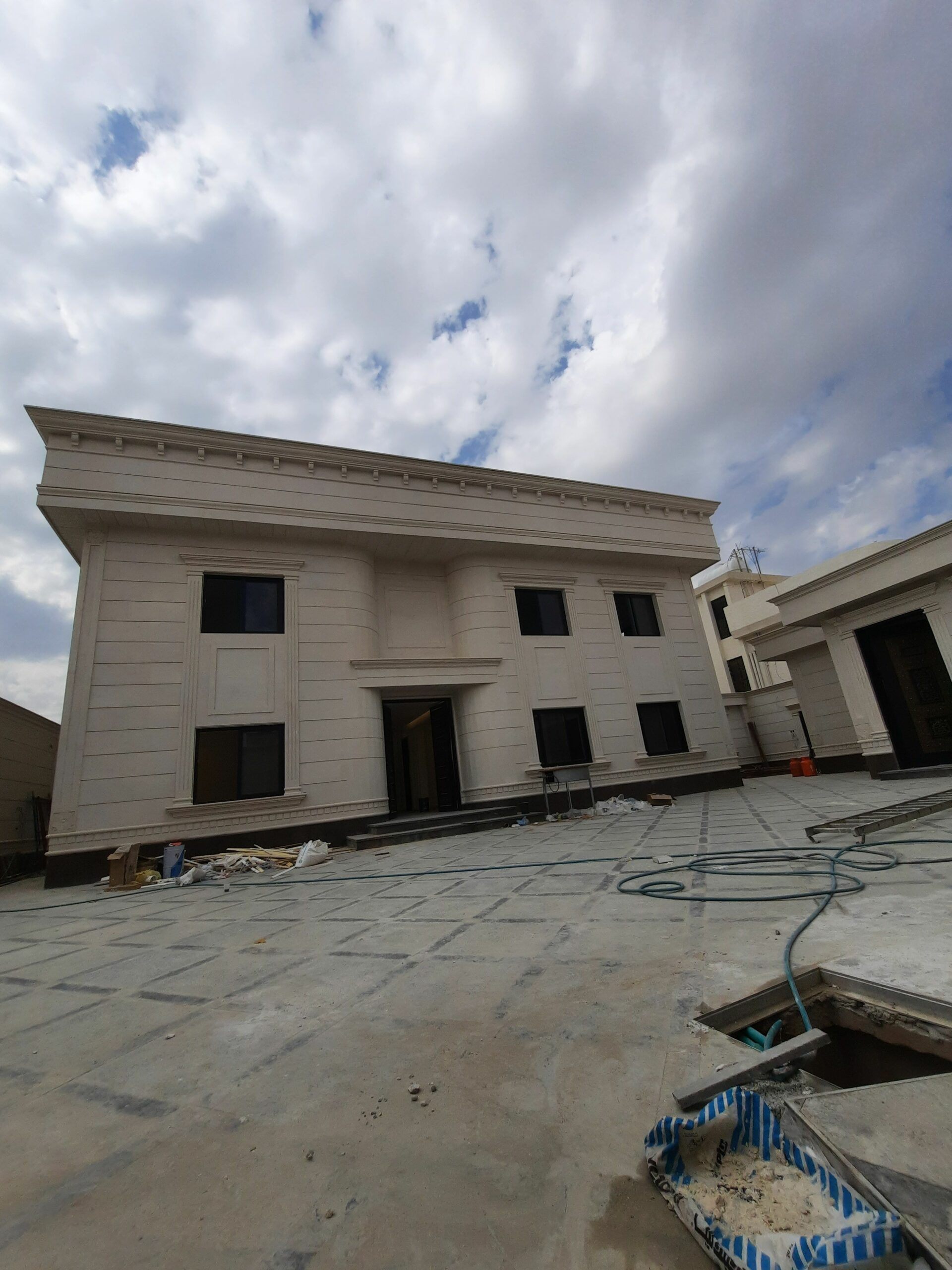 دهان بويه بالرياض