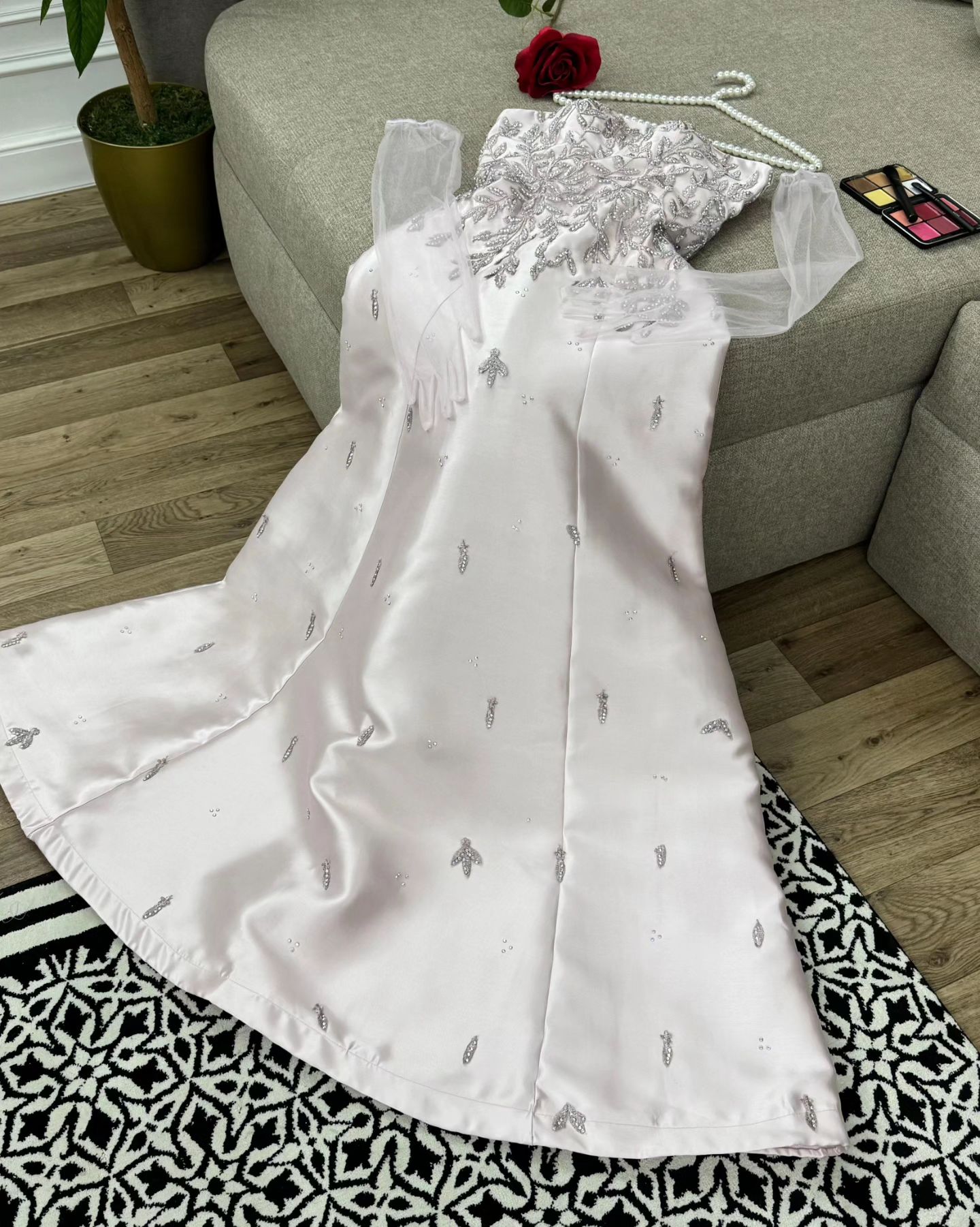 فستان الخامه ميكادو نوع القصه كلوش