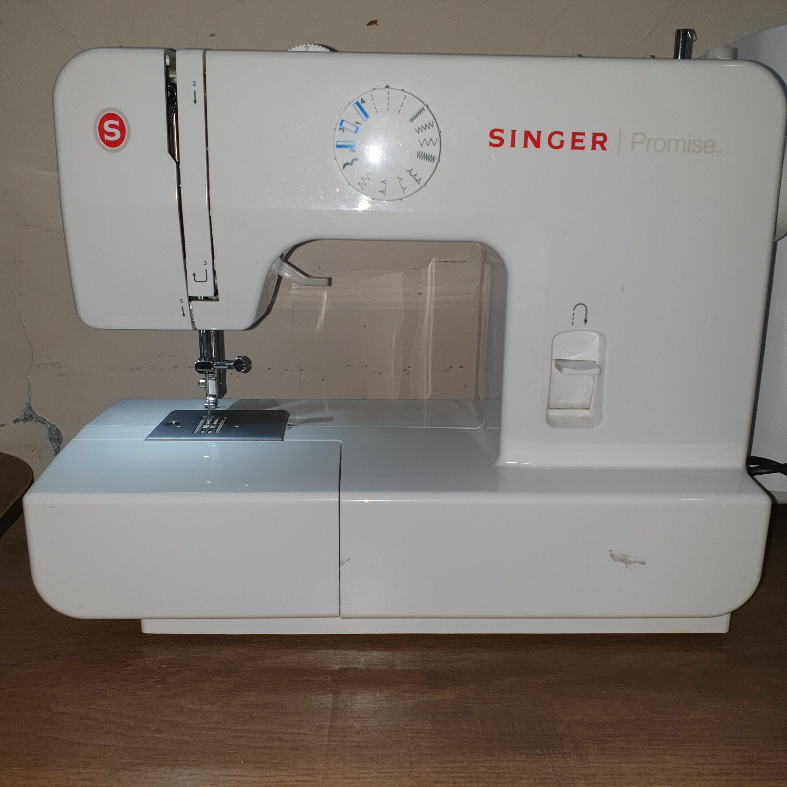 مكينة خياطة سنجر “Singer Promise”