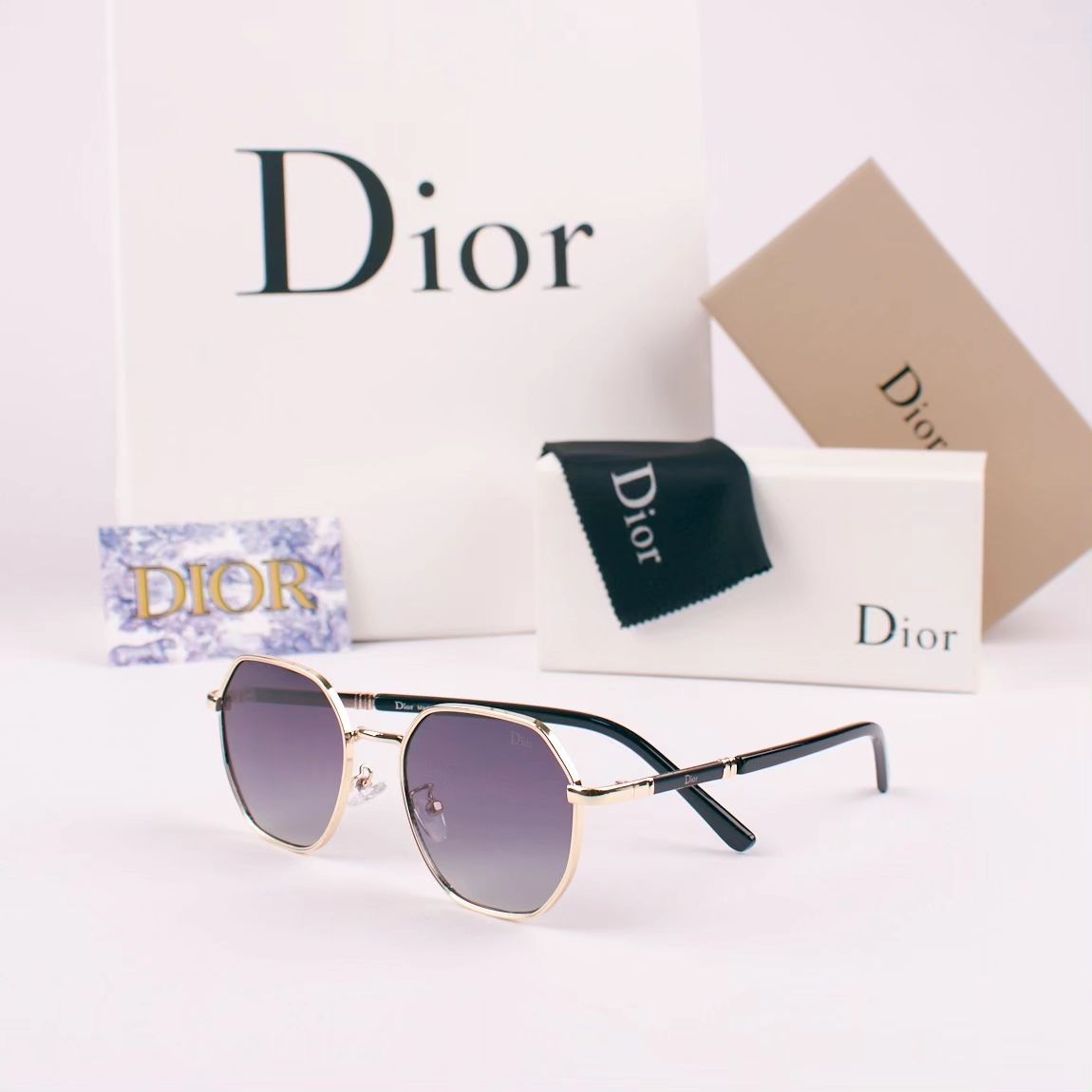 نظاره ديور شكل جديد