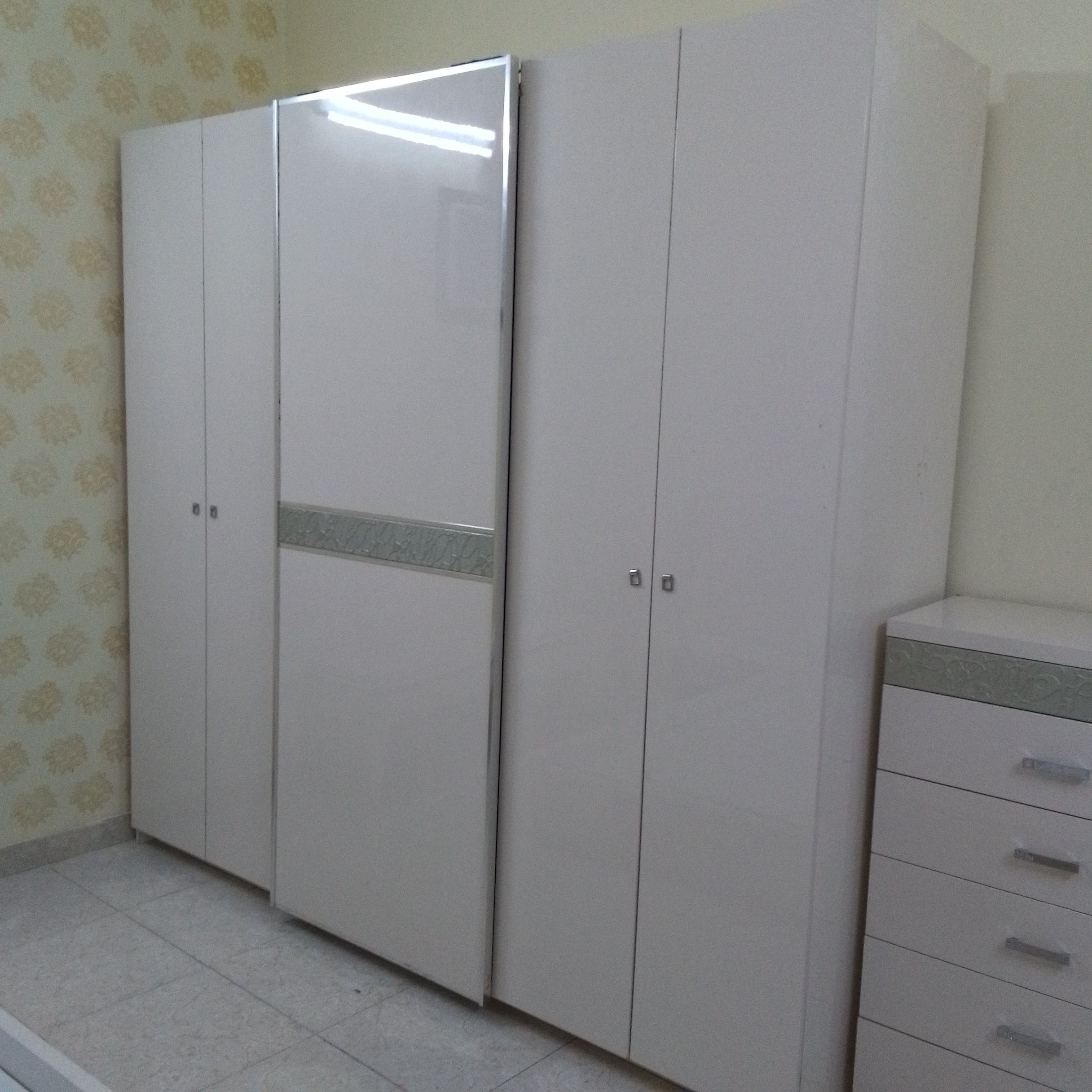 نجار غرف نوم فك وتركيب مكيفات 0530143478