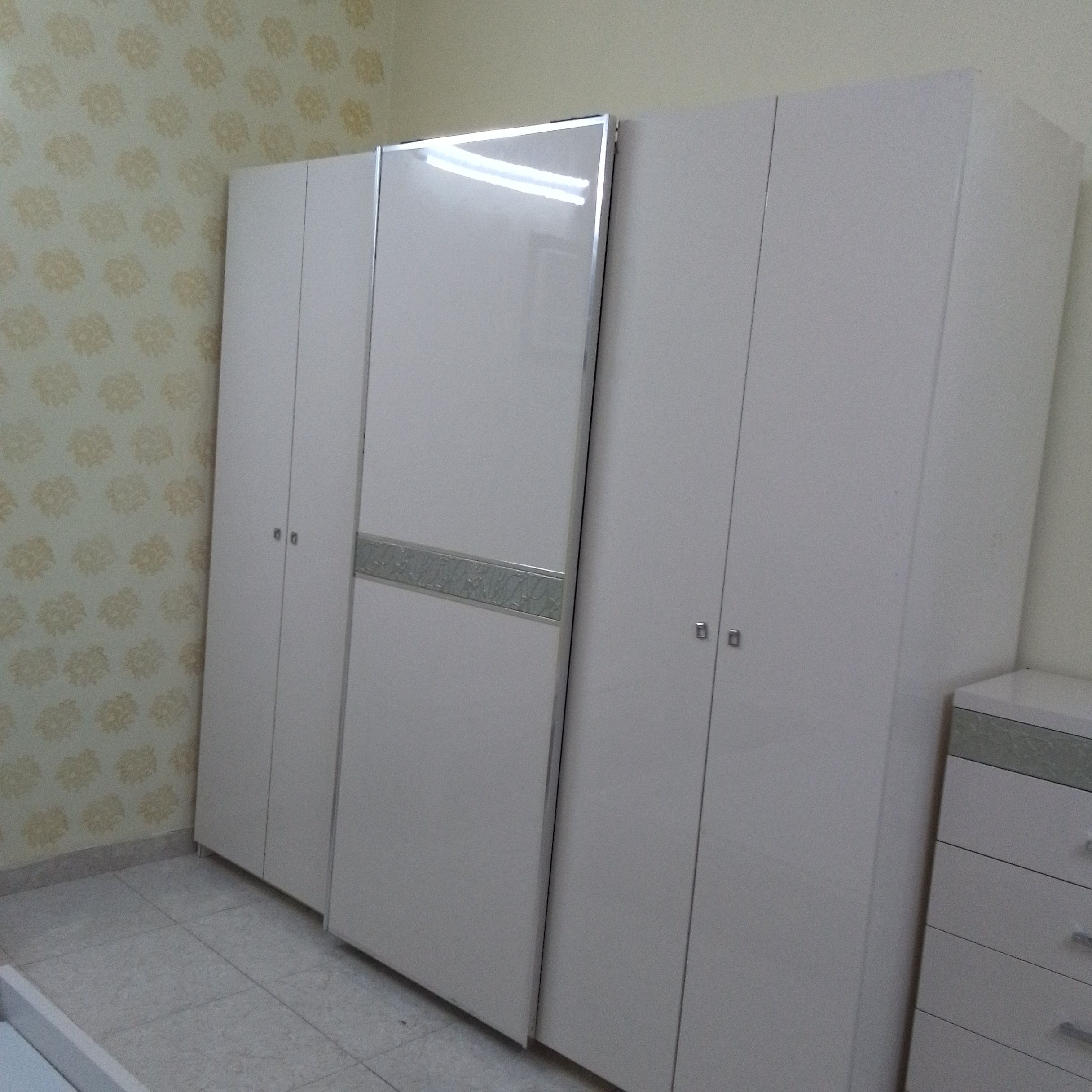 نجار غرف نوم فك وتركيب مكيفات 0530143478