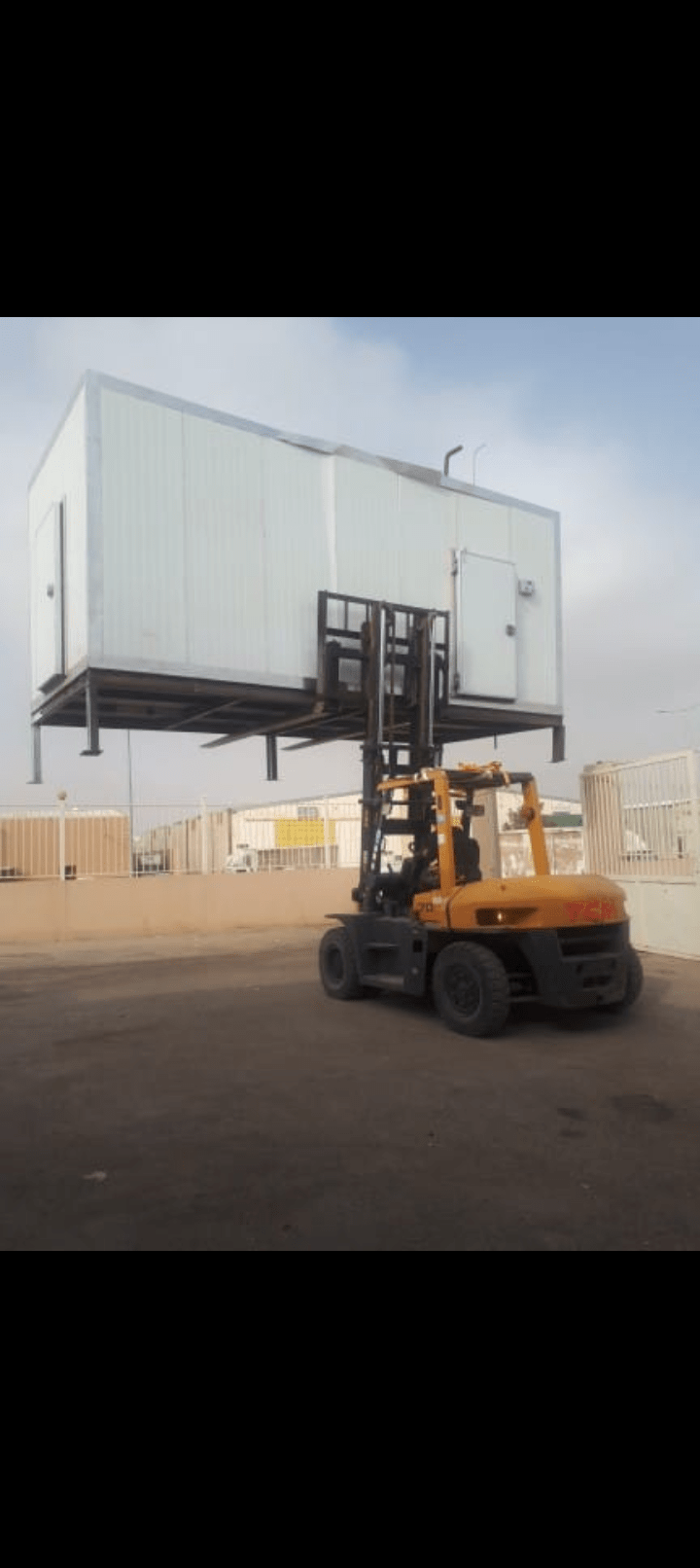 فوركلفت للإيجار بجميع انواعها وأحجامها