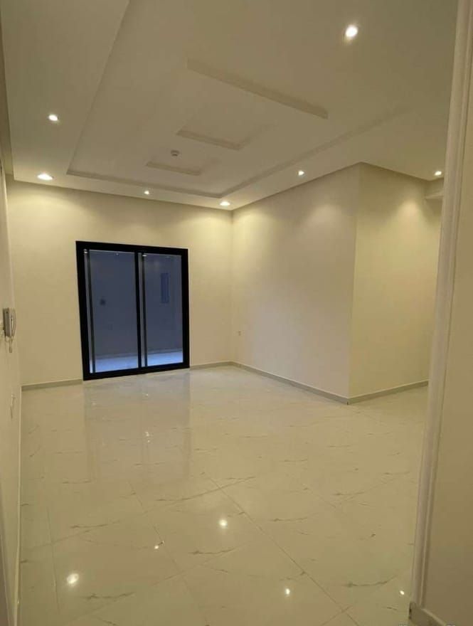 *شقه في فله* *في الرياض حي الرمال