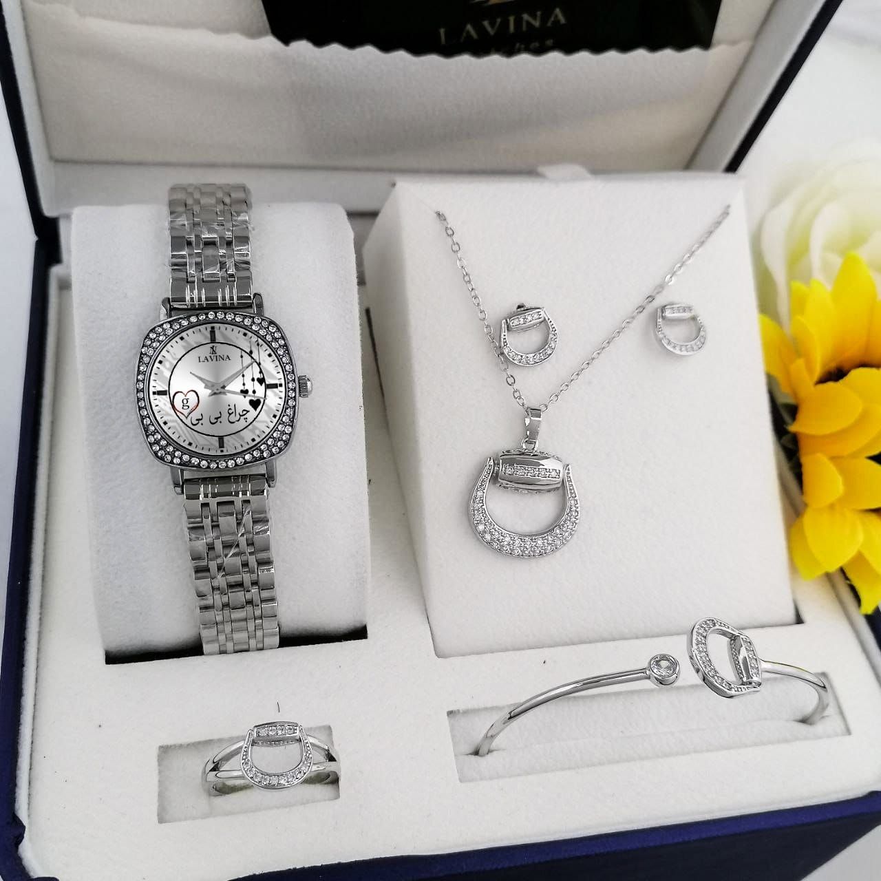 عرض خاص نقدم لكم اقواقوئ التصاميم الجديده للساعات