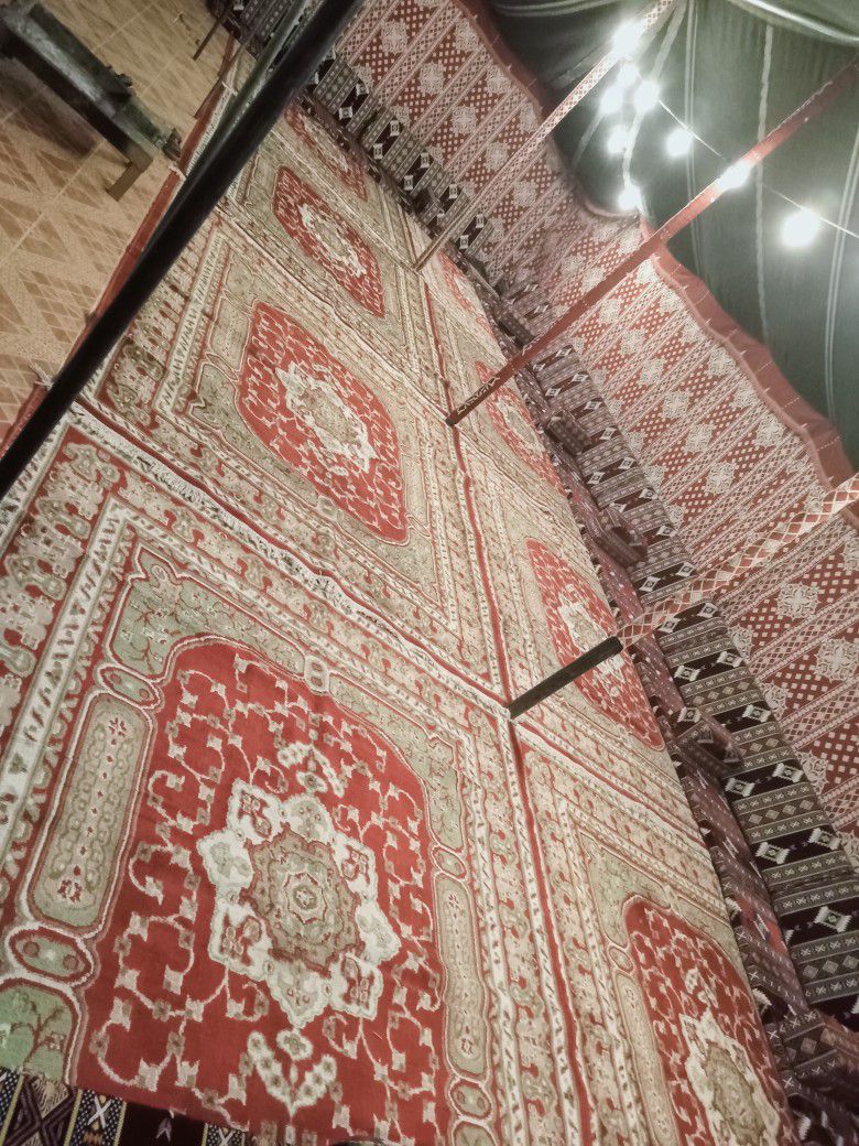 اجار اخيام وبيوت شعر وكرسي كاسيكي ودفيات