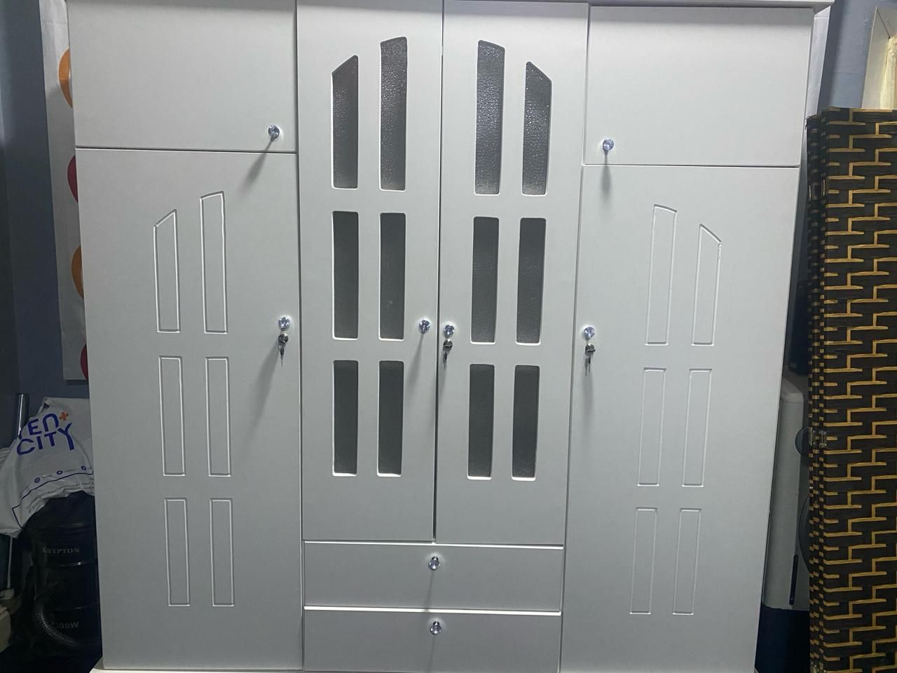 فك وتركيب وتغليف الأثاث وتخزين العفش