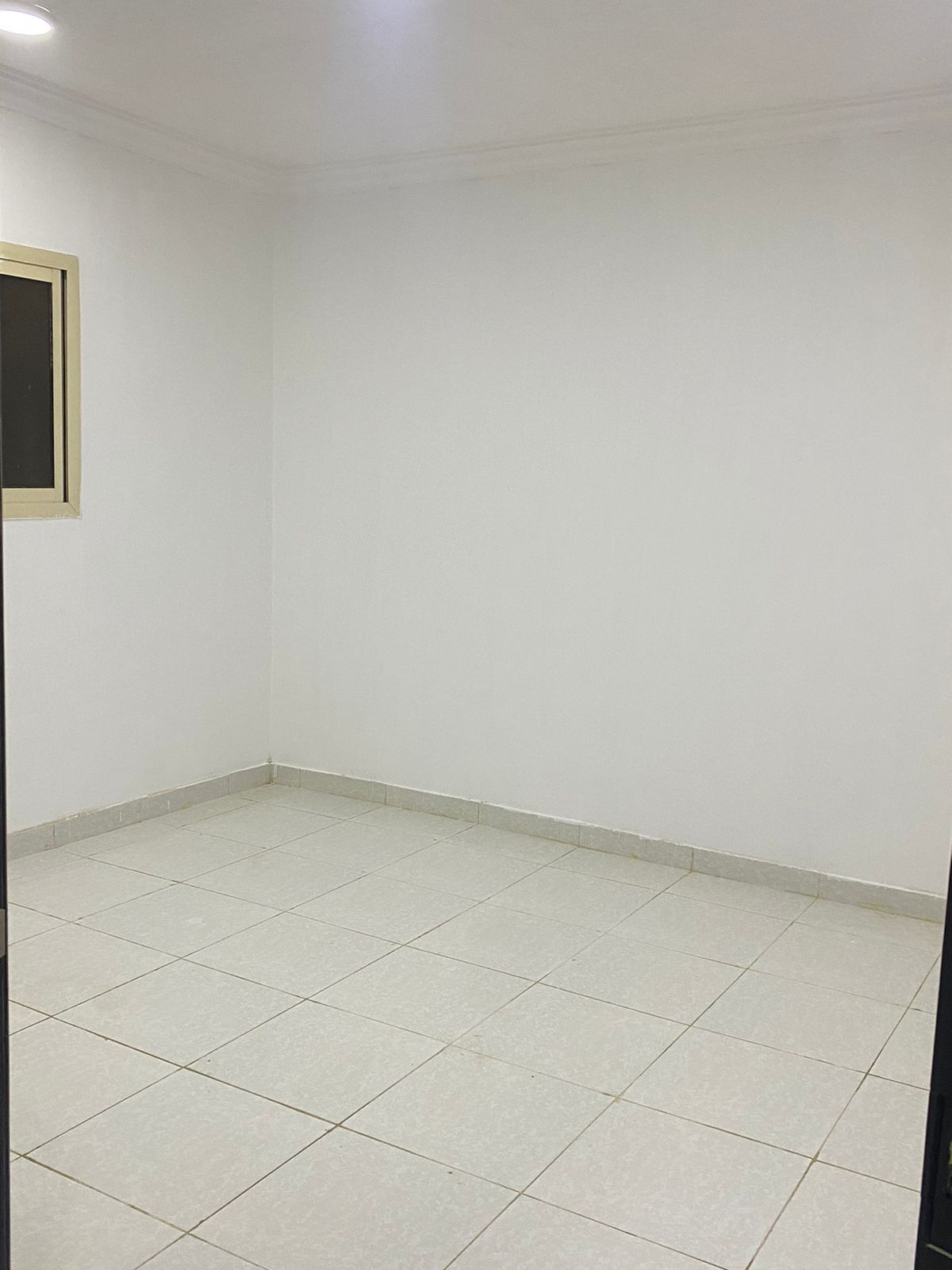 السلام عليكم شقة حي العزيزية جدة