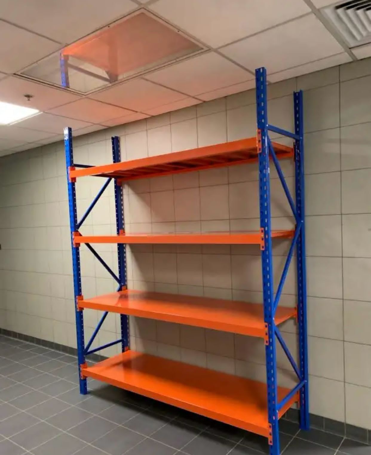 رفوف مستودعات تخزين وسوبر ماركت ومستودعات منزليه