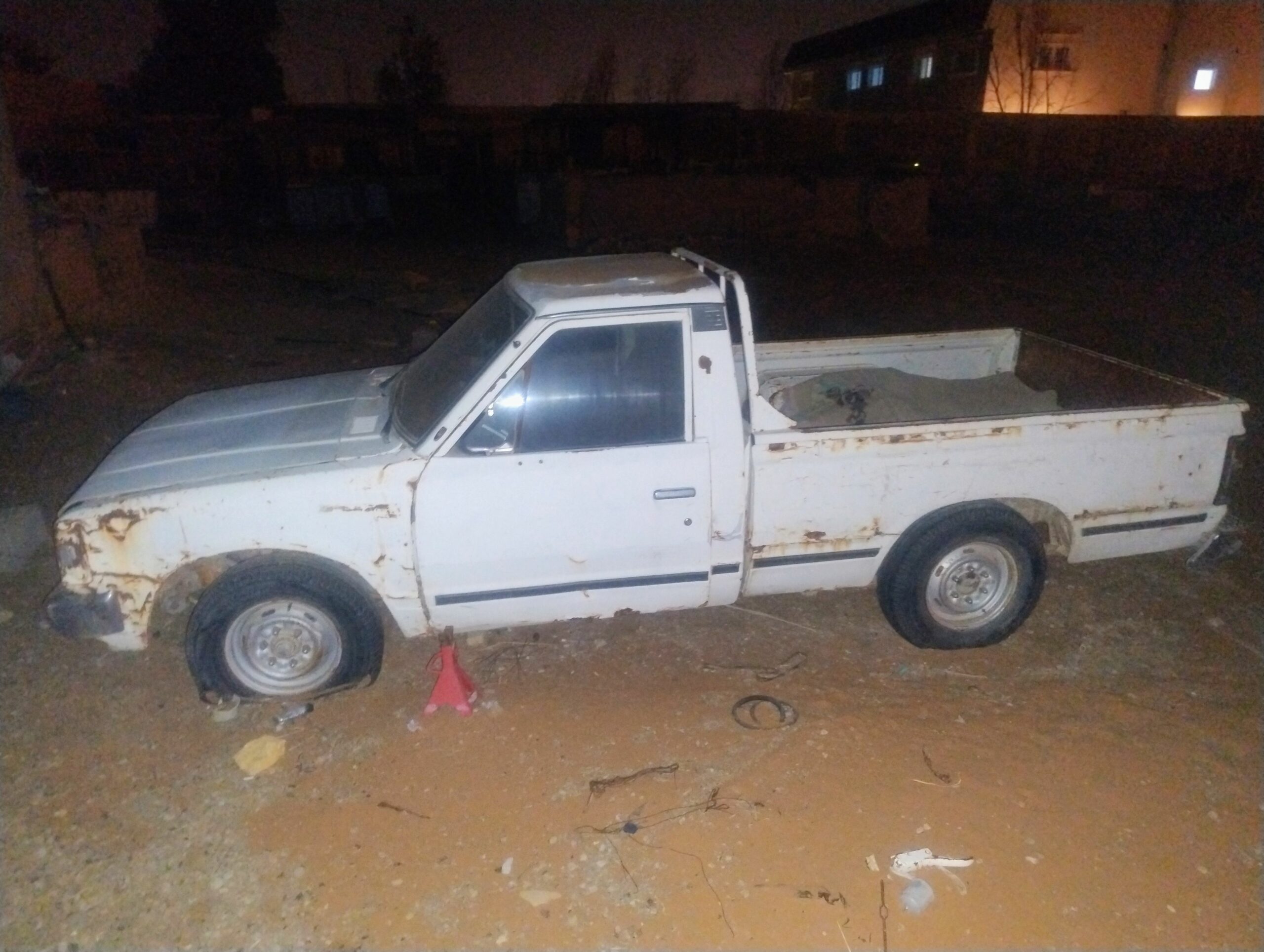 ددسن 83 دايهاتسو84