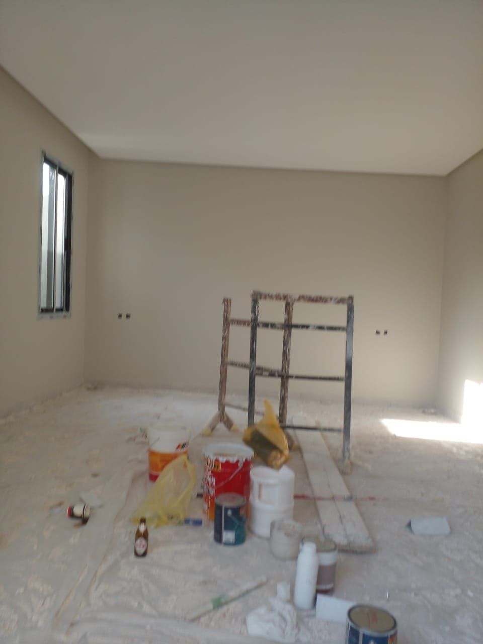 ابو صالح الأعمال الدهانات