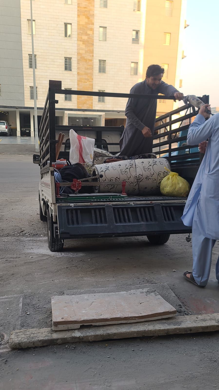 دباب الحمدانيه نقل اغراض وعفش