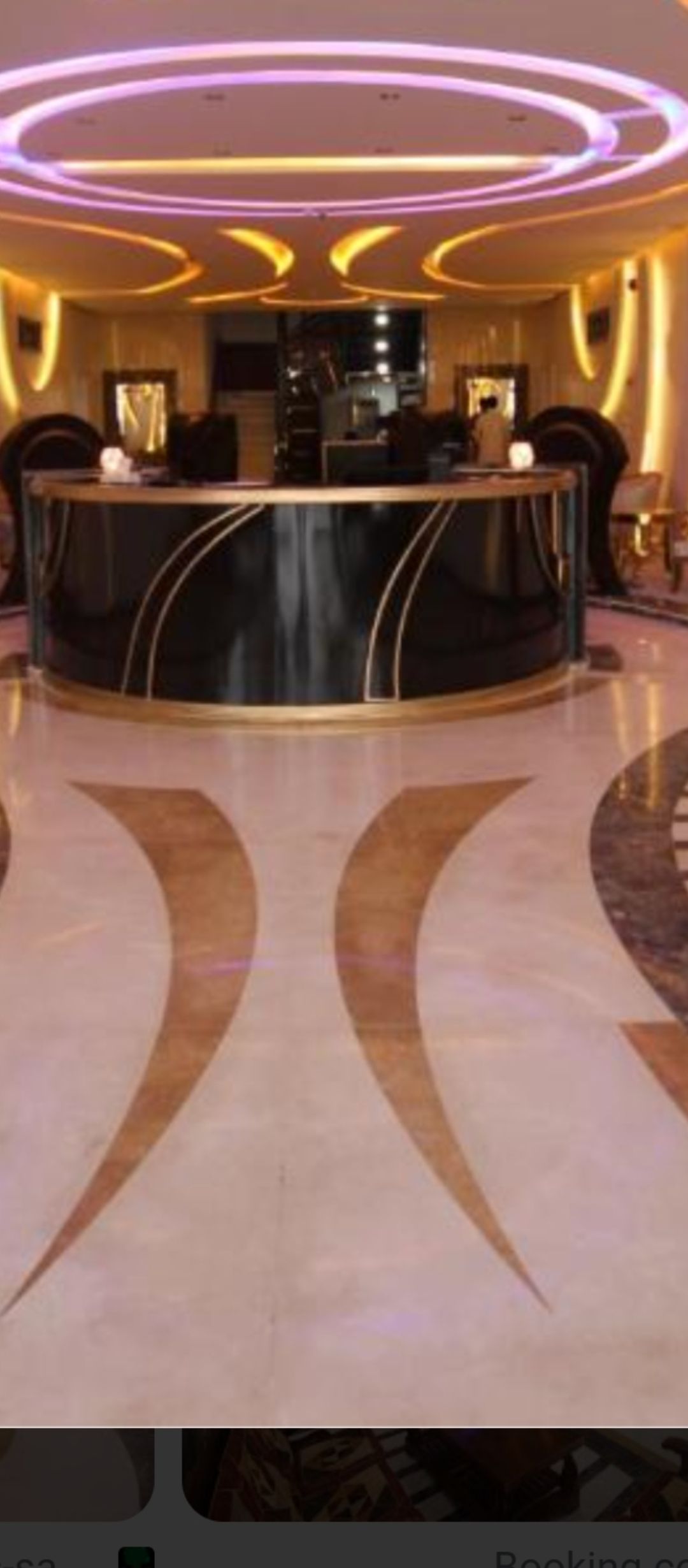 مكتب استقبال شبه جديد