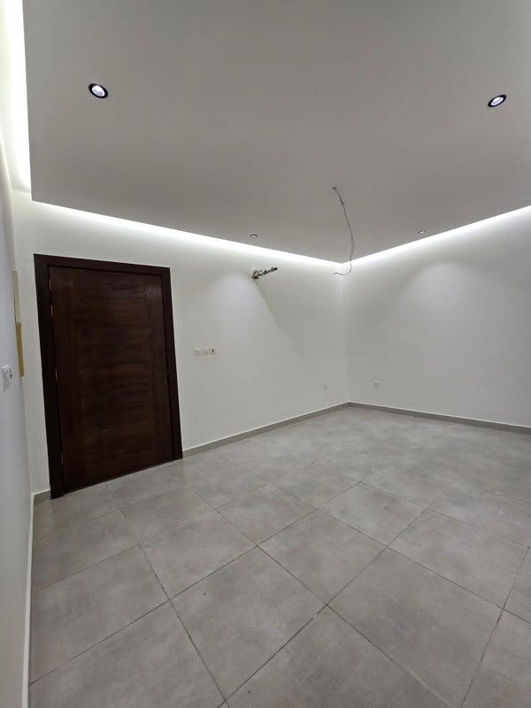 4غرف مساحة كبيرة حي الريان جده السعر 409