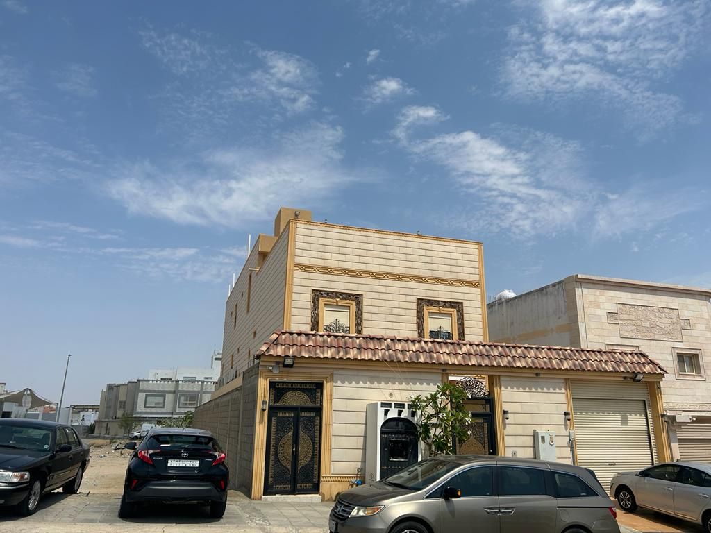 للبيع فيلا كلاسيك ف جده حي طيبه