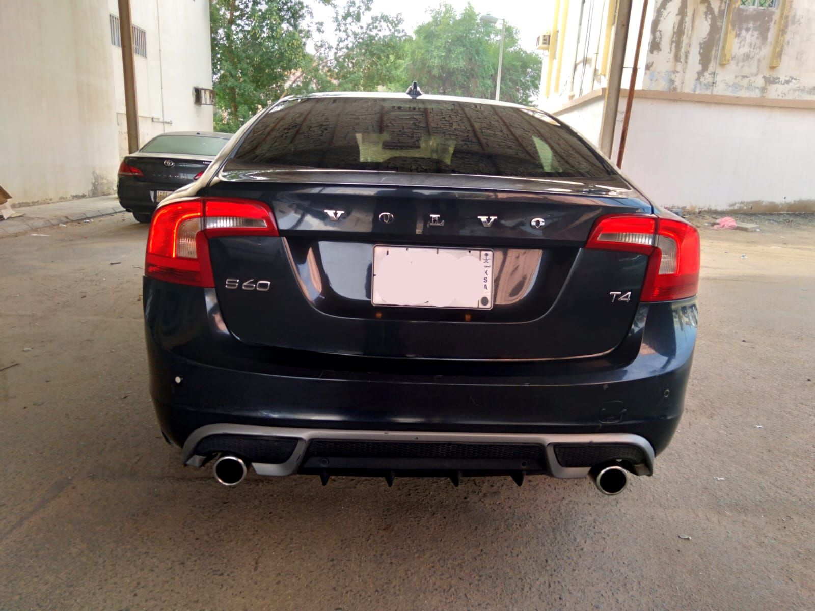 فولفو 2013 فل كامل