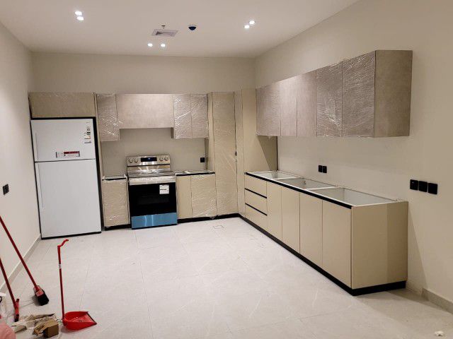 فني مطابخ الالمنيوم تصميم مطابخ فك تركيب صيانه