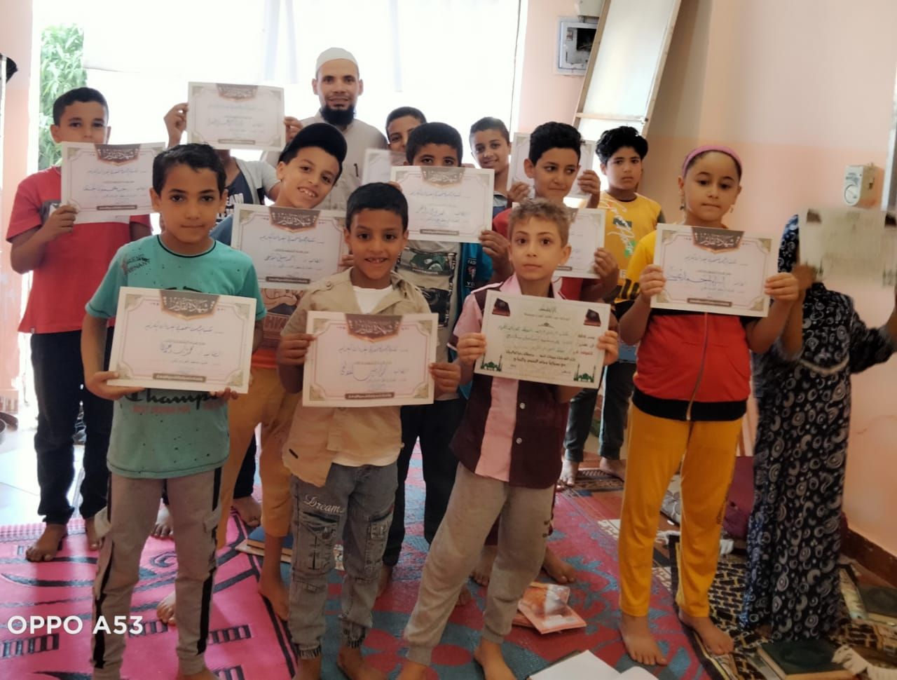 استاذ قرءان بالتجويد