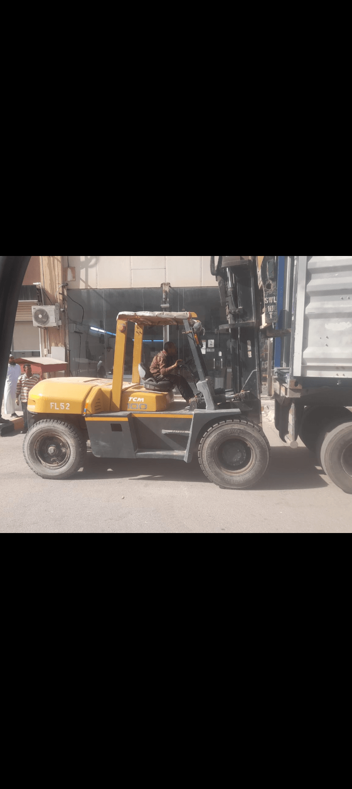 فوركلفت رافعات شوكيه للإيجار جميع انواعها واحجامها