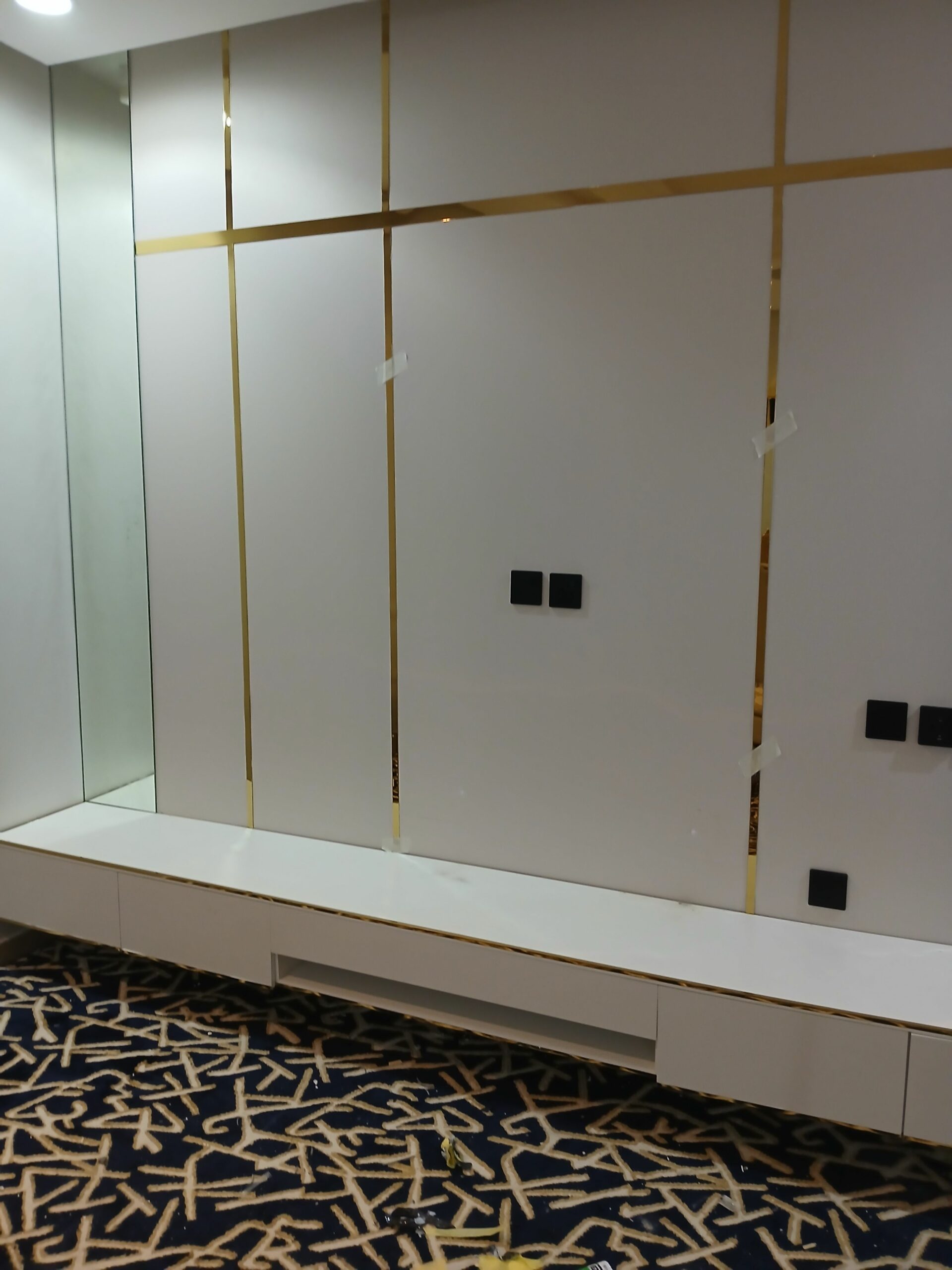 معلم ديكورات ودهانات وترميم