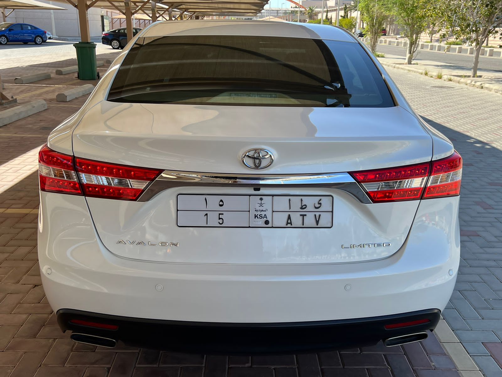 تويوتا افالون 2015فل كامل