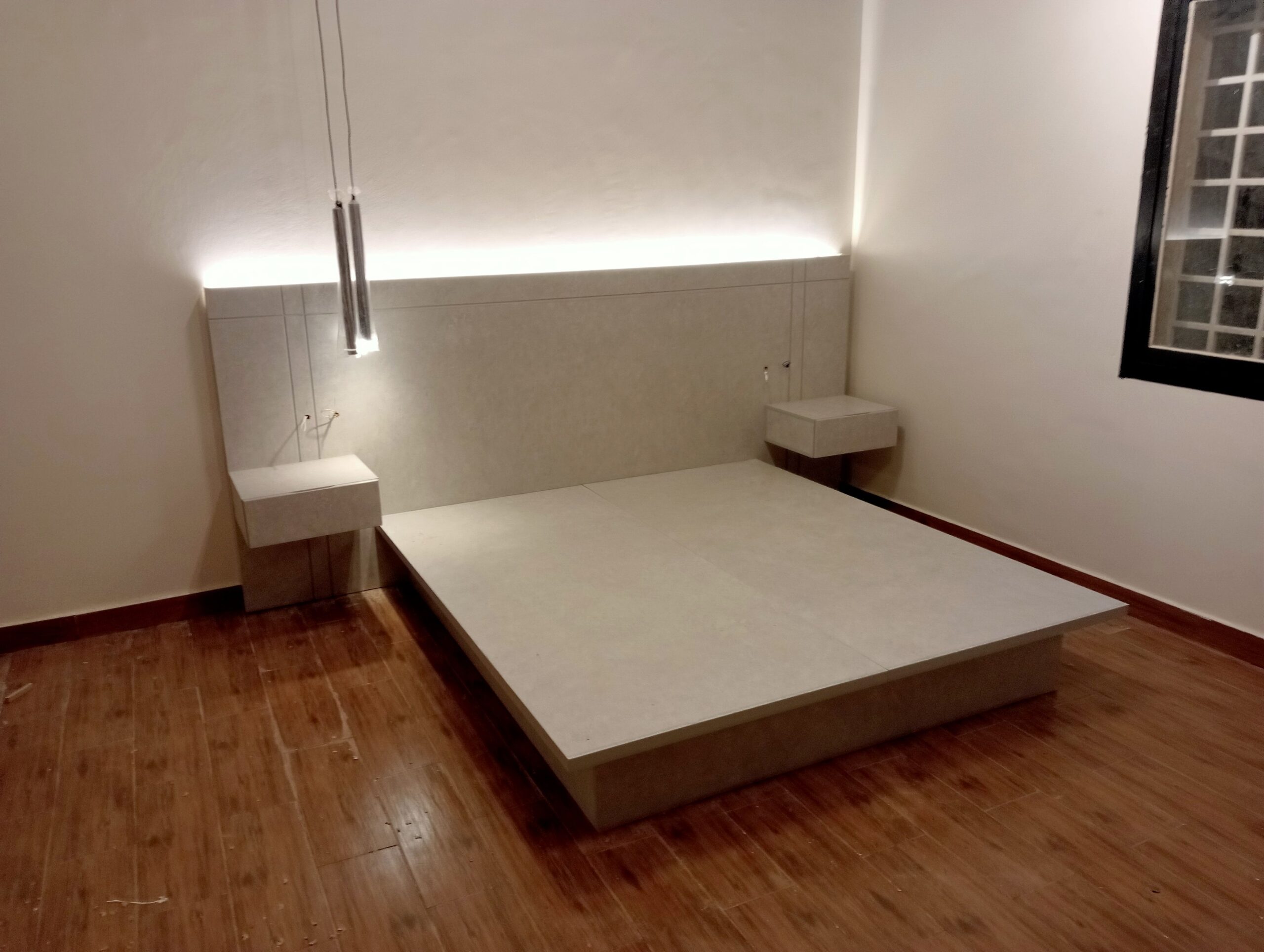 تفصيل غرف نوم كامله و ديكورات خشبي